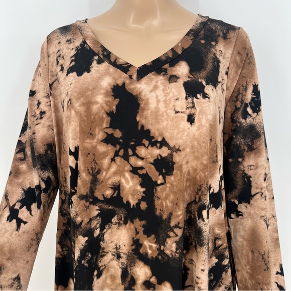Sew In Love T-Shirt Dress Womens Black and Brown Bleach Dyed Long Sleeve V-Neck - Picture 3 of 9